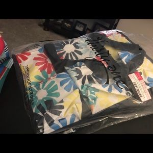 New Zip top organizing utlitly tote thirty one